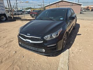 2021 Kia Forte LXS - Exterior Front Left Corner Image